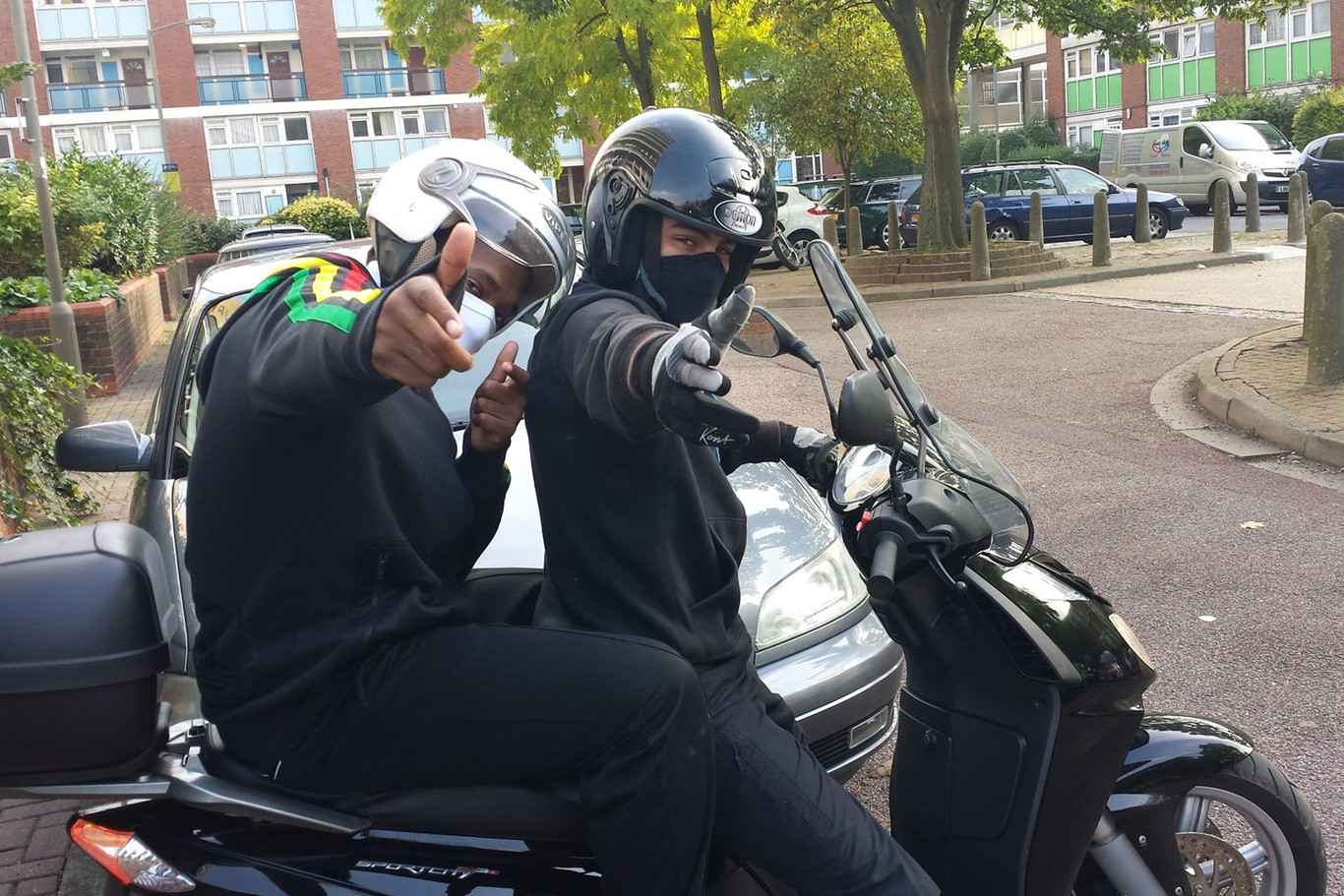 Violencia, intimidación e impunidad. Los robos de motos ya son un problema insalvable en Londres