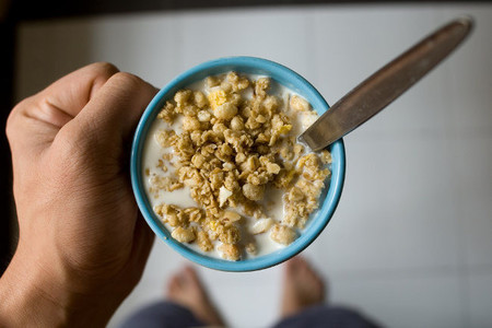 Logra mantener el hambre a raya con los siguientes consejos