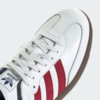 Las rebajas de Adidas dejan tiradas de precio las zapatillas retro más versátiles: Samba para llevar con todo