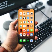 El iPhone barato para WhatsApp, navegar por Internet y redes sociales que vale poco más de 300 euros 