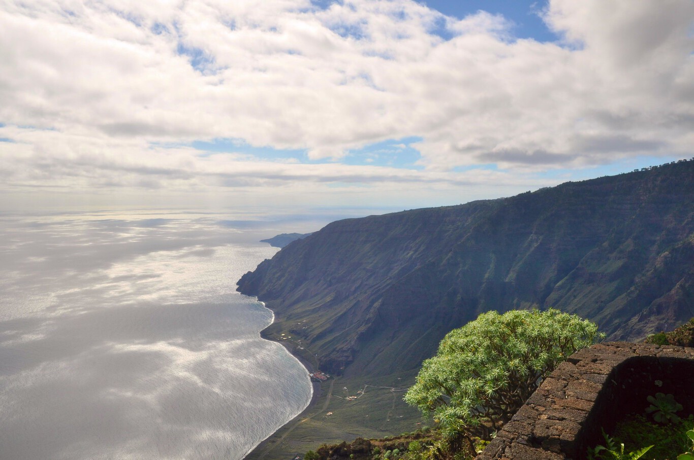 Los 11 imprescindibles de la isla de El Hierro, uno de los lugares a visitar en 2022 según el NY Times