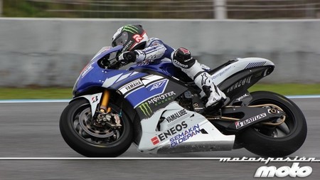 Jorge Lorenzo ha sido el más rápido en un primer día de test en Jerez pasado por agua
