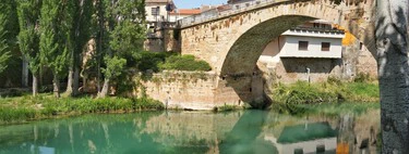 Cinco cascadas, un balneario romano y un puente del siglo XVI: el pueblo de Guadalajara que el Premio Nobel, Camilo José Cela, describió “de agua espumeante y rugidora”
