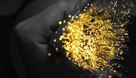 Alcatel-Lucent bate un nuevo récord en transmisión de datos con fibra óptica