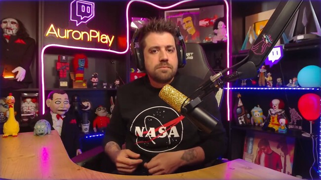 Auron en el directo en el que explicó este problema