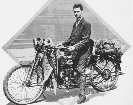Carl Stearns Clancy y la más que atrevida primera vuelta al mundo en moto cuando ¡no existían ni carreteras!