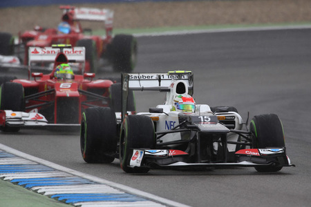 Sergio Perez sancionado por molestar durante la Q2