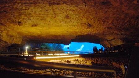 En La Neocueva De Altamira