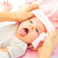 Guía rápida para vestir al bebé (sin sobresaltos)