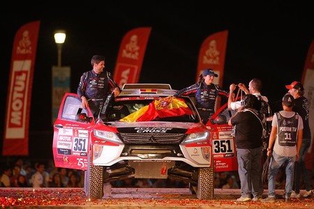 Los seis españoles que alcanzaron la meta del Dakar 2019 en coches