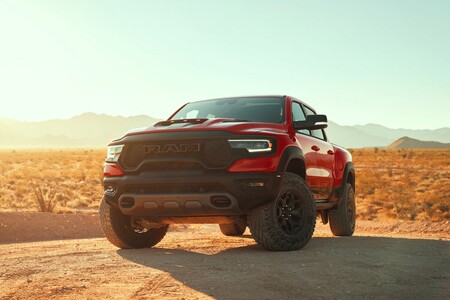 La RAM 1500 TRX ya tiene precio en México: la pick-up más extrema llega con 702 hp