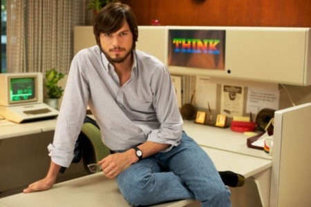 Ashton Kutcher es el joven Steve Jobs en la primera imagen oficial de la película jOBS