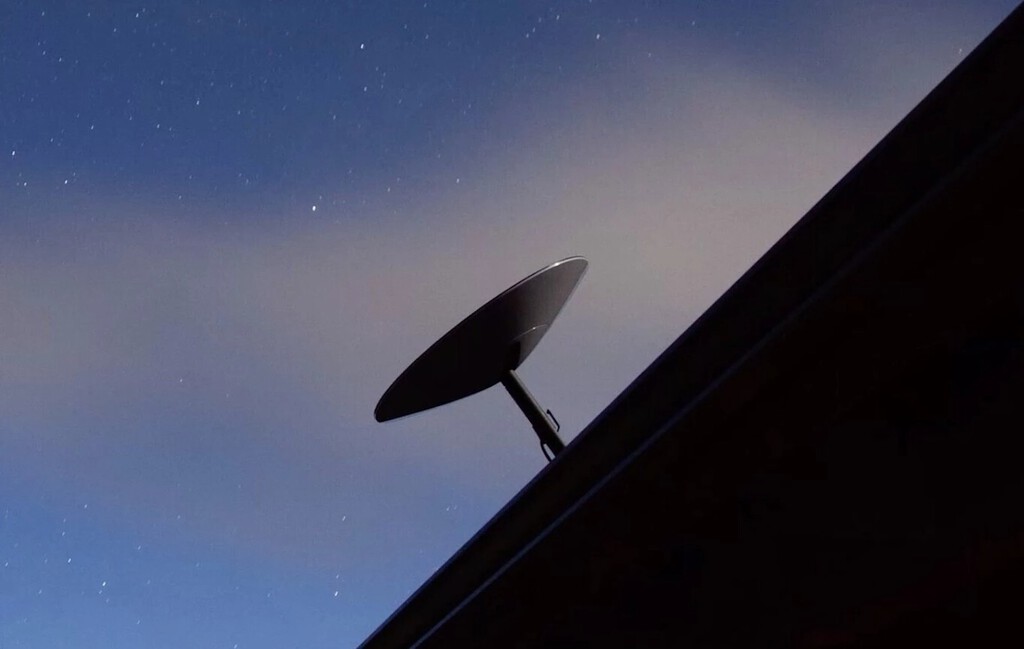 Starlink baja rebaja de nuevo su precio. Ahora está mucho más cerca de lo que cuesta la conexión subvencionada del Gobierno