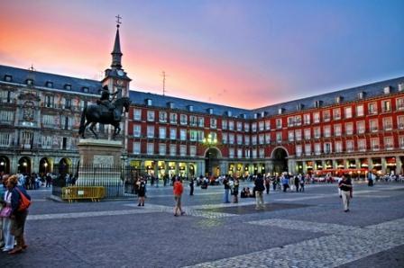 Alojamiento gratis en Madrid a los turistas americanos asaltados
