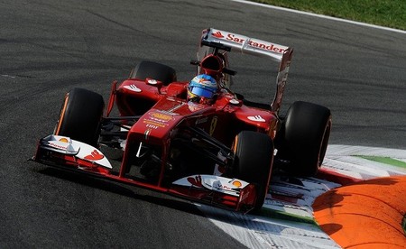 El día en que Fernando Alonso explotó y llamó genios (o estúpidos) a Ferrari