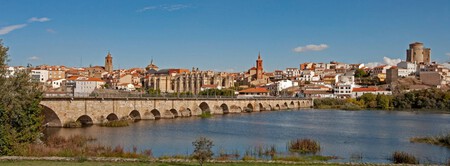 Hq Alba De Tormes01 Salamanca Alba De Tormes Y Rio Tormes