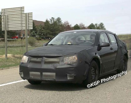 Primeras fotos espías del 2007 Dodge Avenger
