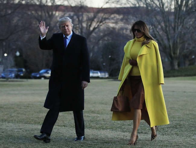 melania trump look estilismo outfit