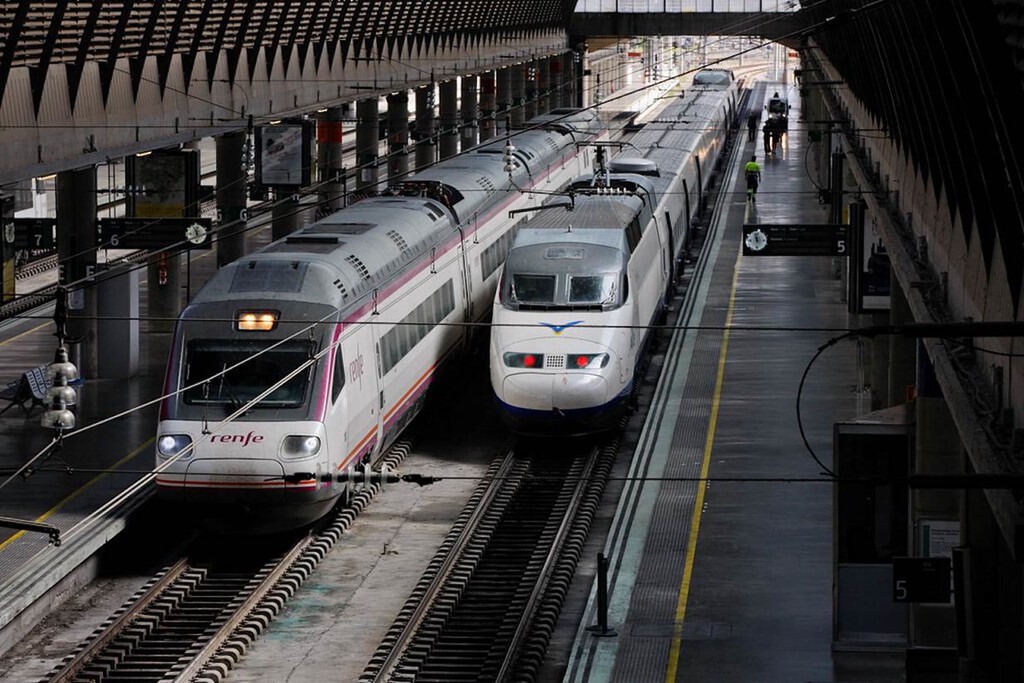 Renfe acaba de publicar su primer informe de puntualidad. Resultado: el AVE no es puntual