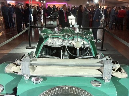 Jaguar SS 100 trasera detalle