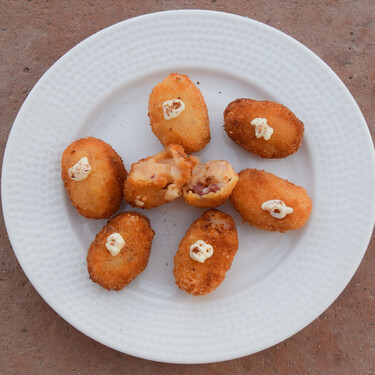 Croquetas de pulpo, receta fácil y marinera para un aperitivo distinto donde juntamos lo mejor de dos mundos 