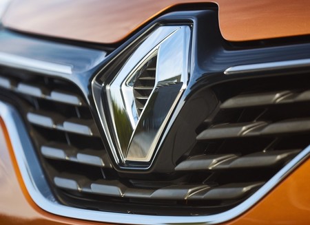 La fusión entre FCA y Renault podría revivir, las pláticas continúan