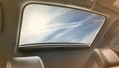 Pasar calor en el coche, una incomodidad y un riesgo