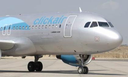 Clickair manda en Barcelona