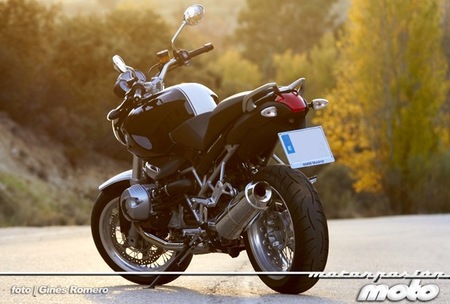Del otoño con la BMW R 1200 R a la vida de Ángel Nieto: la semana a rebufo
