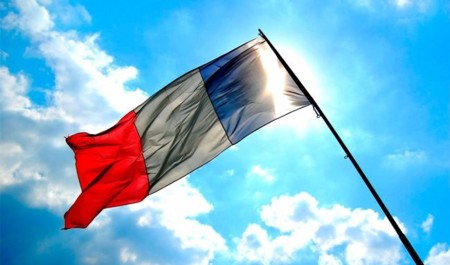Tribunal Superior de París ordena a Google, Bing y Yahoo! retirar enlaces a 16 webs de streaming