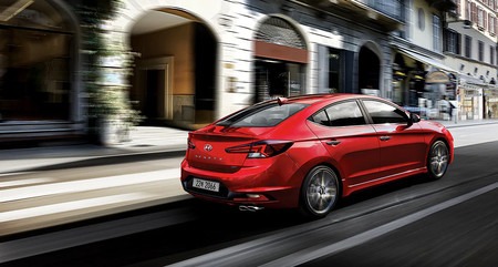 Hyundai Elantra Sport 2019 3