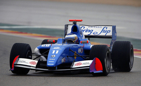 Carlos Huertas vence en una segunda carrera de la Fórmula Renault 3.5 en Aragón muy descafeinada