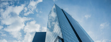 Skyscrapers are an energy hole. Idea from some Spanish researchers: convert their crystals into "panels"