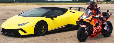 Un Lamborghini de 1.000 CV vs la KTM RC16 de MotoGP. El resto te lo cuenta Dani Pedrosa