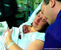 El milagro de un bebé de 567 gramos que sobrevivió gracias al abrazo de su madre