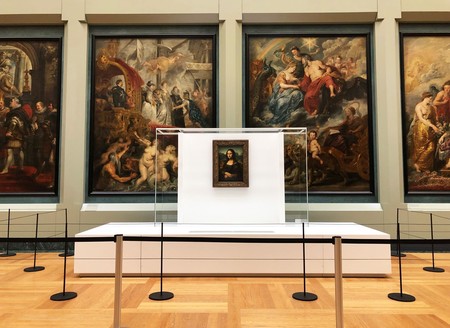 El Louvre cambia a la Mona Lisa de sala y desata el caos