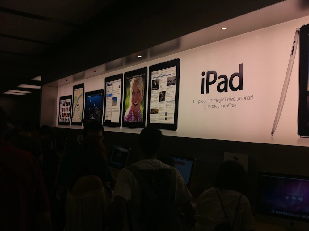 Foto de Inauguración Apple Store La Maquinista (68/93)