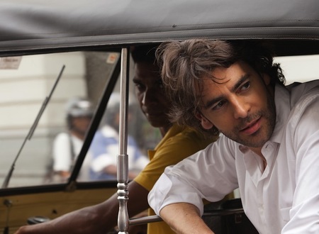 Eduardo Noriega se nos va a la India y a nosotros nos encanta (la India y él, por supuesto)