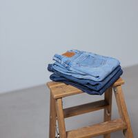Si llevabas tiempo esperando una rebaja de Levi's, estos vaqueros acaban de pasar de 120 a menos de 50 euros   