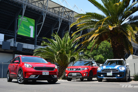 KIA Niro vs. Suzuki Vitara vs. MINI Countryman: ¿Cuál cuesta menos luego de 100 km... o 5 años?