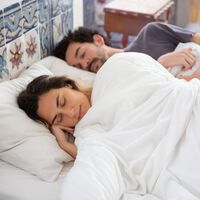El método escandinavo para dormir mejor y no pasar frío por las noches. Funciona para todas las parejas