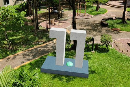 Este año la estatua de Android 11 es virtual y con receta de tarta incluida: así la puedes poner en tu casa