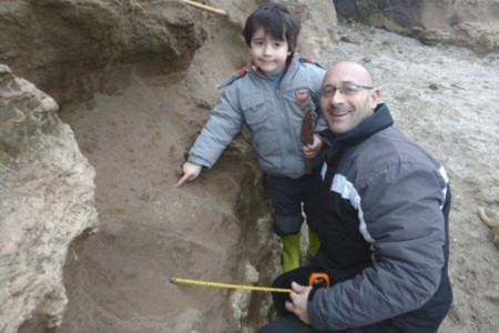 El paleontólogo más joven del planeta y de la historia tiene cuatro años y ha encontrado unos fósiles de más de ¡500.000 años!