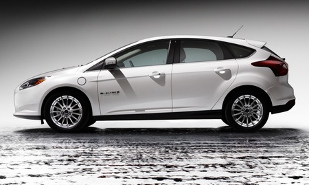 Ford Focus Eléctrico lateral