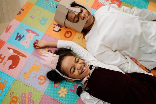 33 frases bonitas de hermanos para dedicar y reflexionar