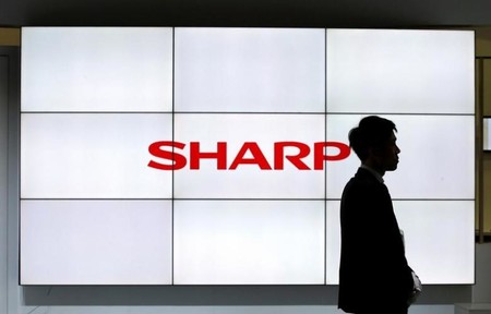 Con medio planeta cambiando a OLED, Sharp se plantea construir LCD en Estados Unidos