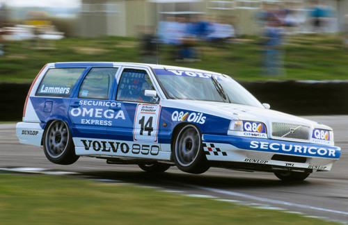 Estamos de celebración, el mítico Volvo 850 cumple 25 años