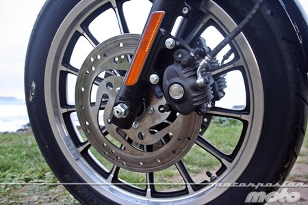 Harley Davidson Sportster XL 883 R