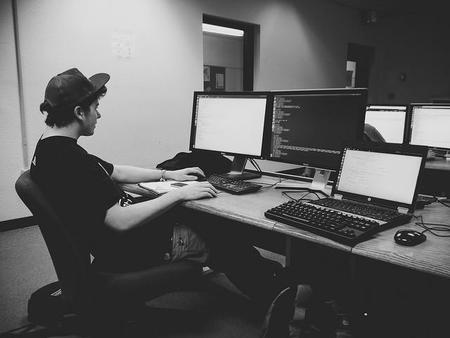 ¿Con qué lenguaje te sientes más cómodo programando y por qué?: la pregunta de la semana