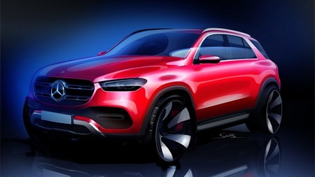 Mercedes va por el GLB, un SUV compacto para competir con el X1, con mayor espacio que GLA